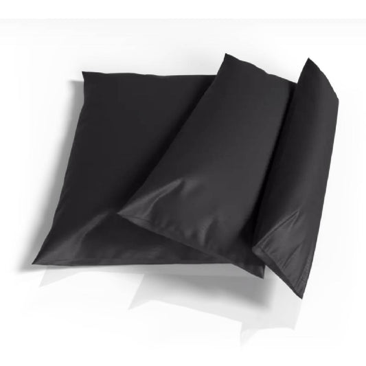 Drei schwarze Brandschutzkissen in unterschiedlichen Größen